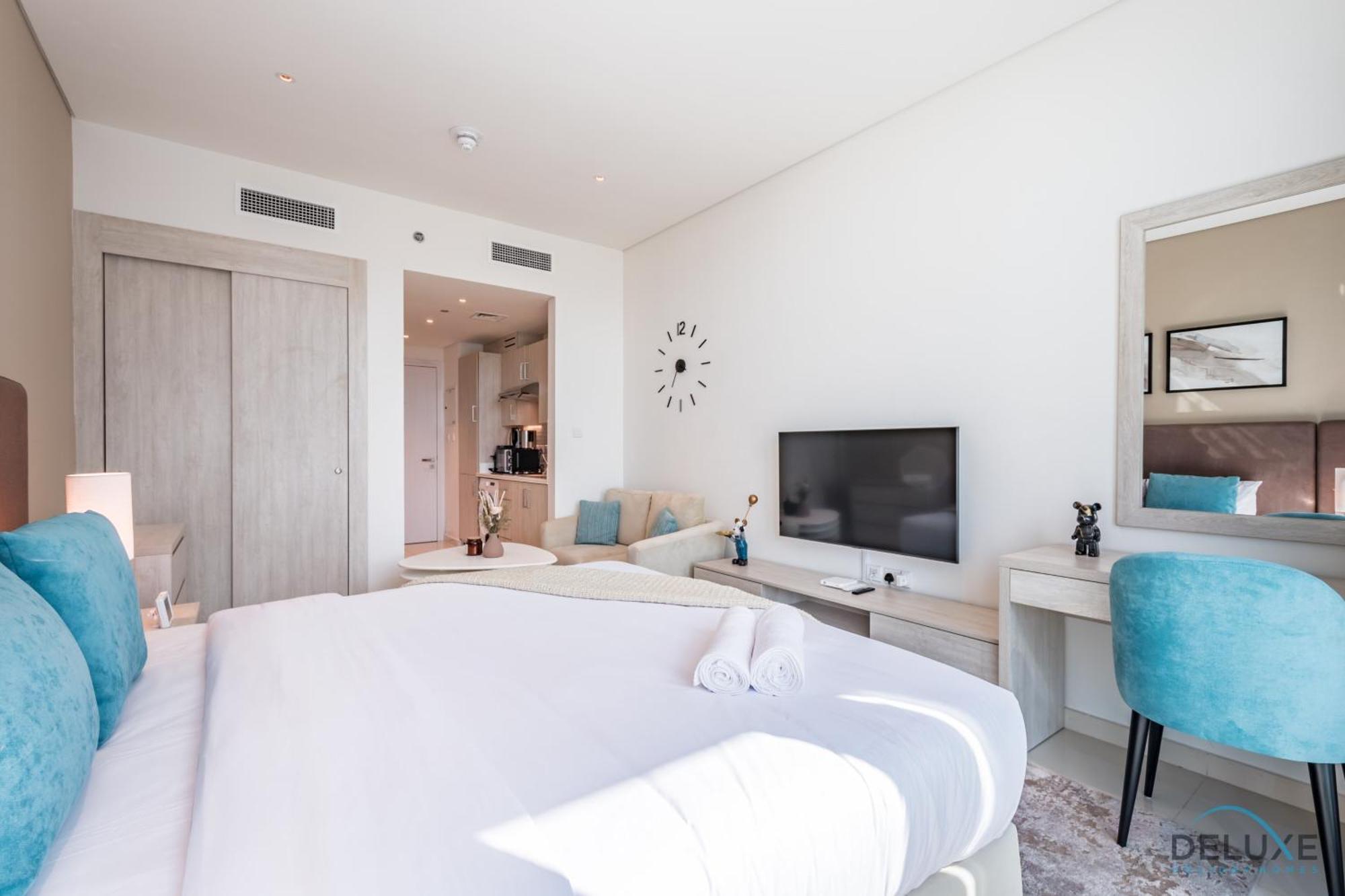 Elegant In Seven & The Palm A, Palm Jumeirah By Deluxe Homes *